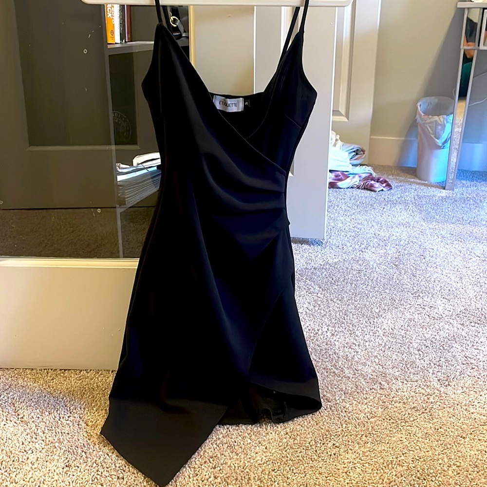 Black small Etiquette dress